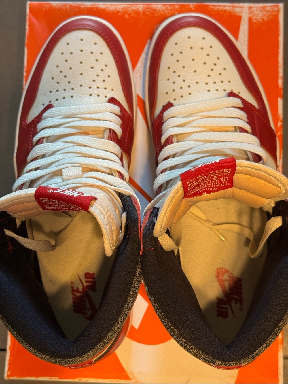 Jordan 1 Retro High OG “Lost & Found” Size 10.5 - Picture 5 of 6
